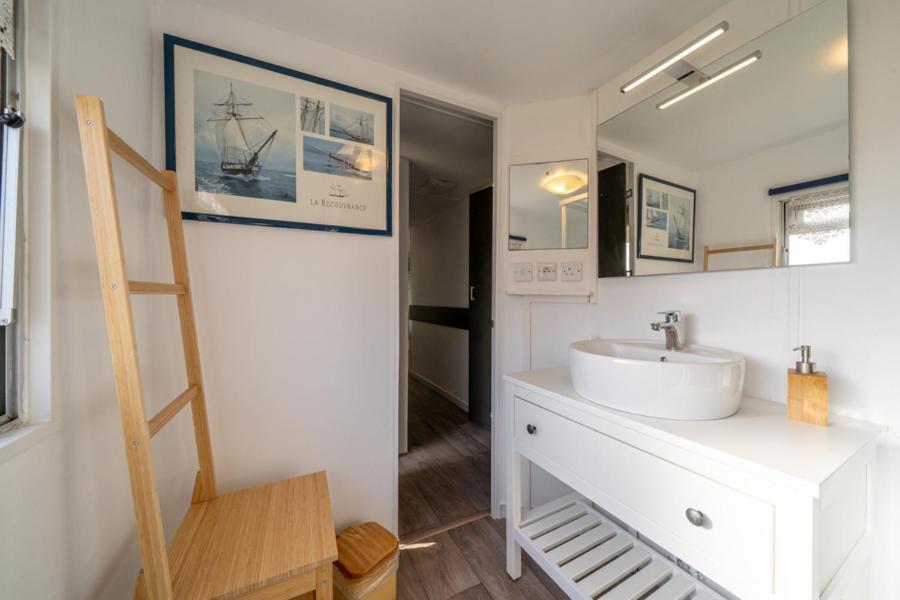 Gites Le Bois Berranger Saint-Urbain  部屋 写真